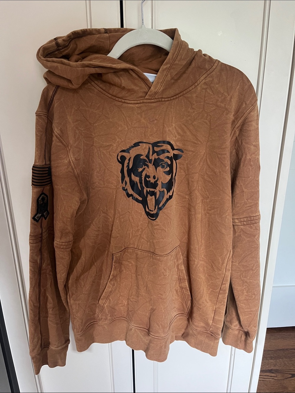 Chicago Bears 2023 Salute to Service pullover hoodie youth XL